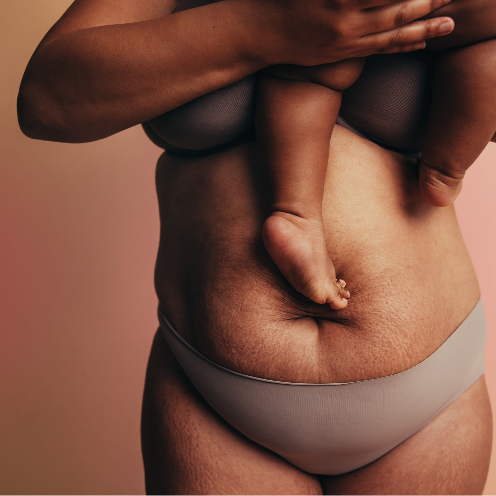 Postpartum Recovery: The Essential Guide Every New Mom Needs (But No One Talks About)